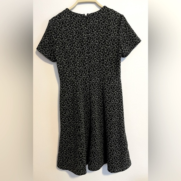 Loft short sleeve A-line patterned dress size 4 - Picture 3 of 9